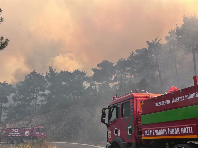 Çanakkale'de yangın sürüyor: 6 köy boşaltılacak - Resim: 3
