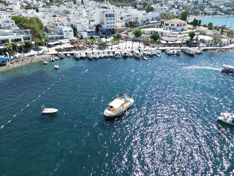 Bodrum'da deniz dibi temizliğinde 200 kilogram atık çıkarıldı! - Resim: 9