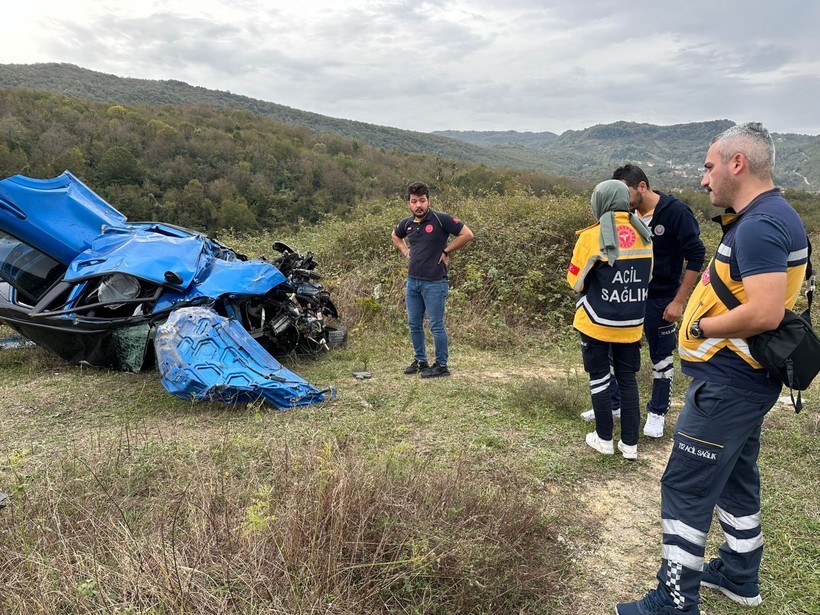 Kaza ihbarına giden 112 ekiplerine yürek sızlatan şok! Ölen kişinin mesai arkadaşlarının olduğunu görünce boğuldular - Resim: 5