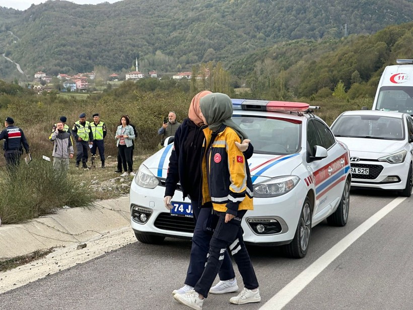 Kaza ihbarına giden 112 ekiplerine yürek sızlatan şok! Ölen kişinin mesai arkadaşlarının olduğunu görünce boğuldular - Resim: 6