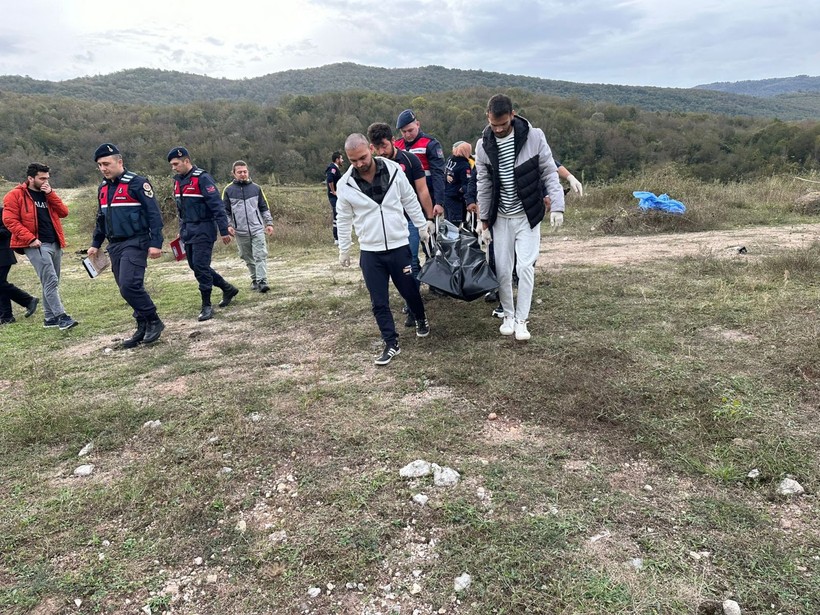 Kaza ihbarına giden 112 ekiplerine yürek sızlatan şok! Ölen kişinin mesai arkadaşlarının olduğunu görünce boğuldular - Resim: 9
