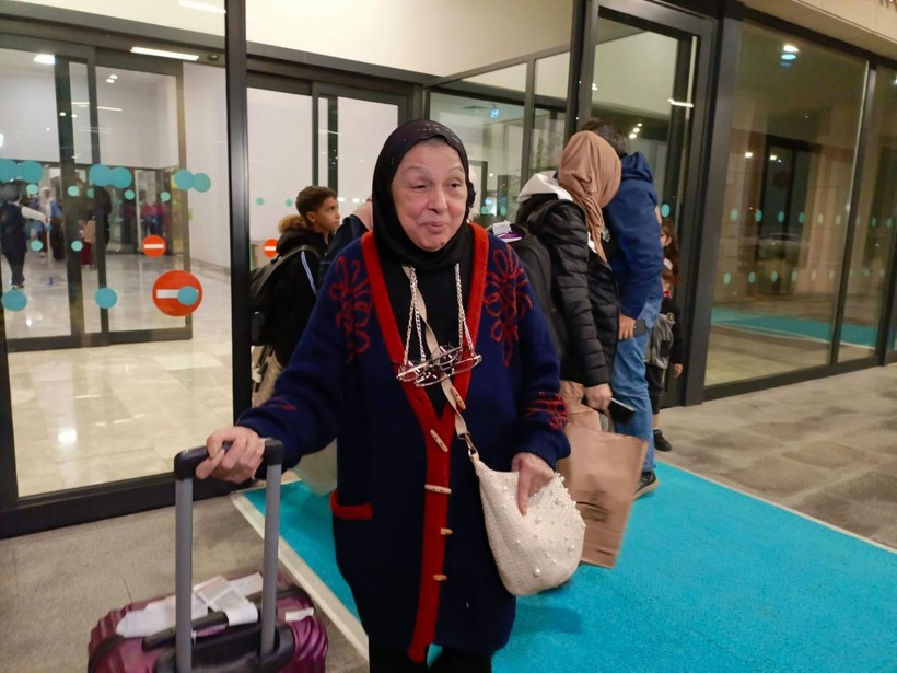 Gazze'den tahliye edilen 68 kişi İstanbul'a geldi - Resim: 4