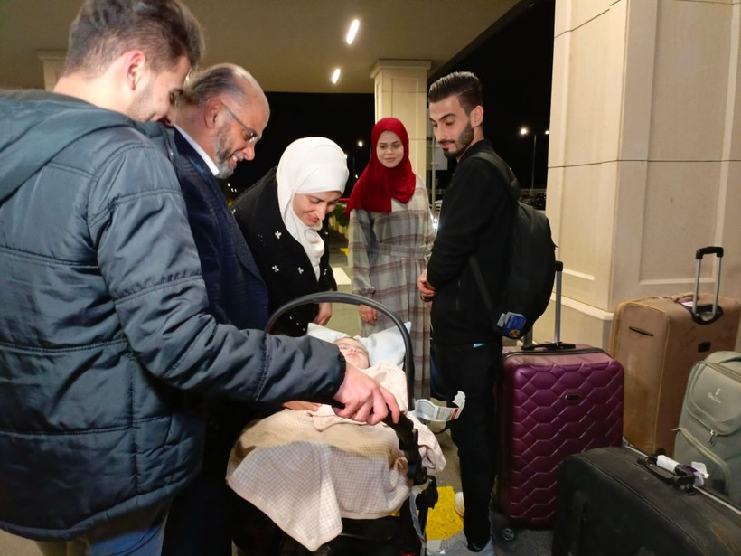Gazze'den tahliye edilen 68 kişi İstanbul'a geldi - Resim: 12