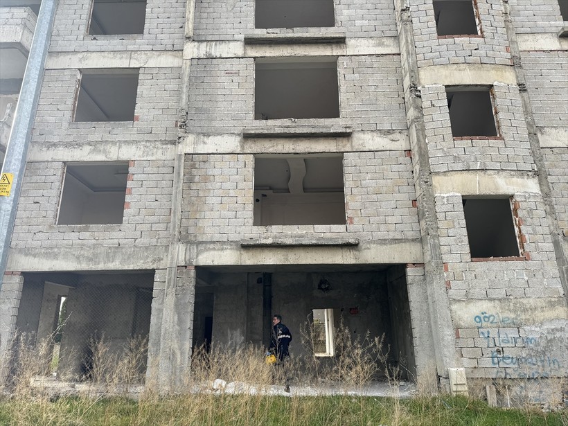 Kayseri'de 12 yaşındaki çocuk bıçaklanarak öldürüldü! 13 yaşındaki şüpheli gözaltına alındı - Resim : 2