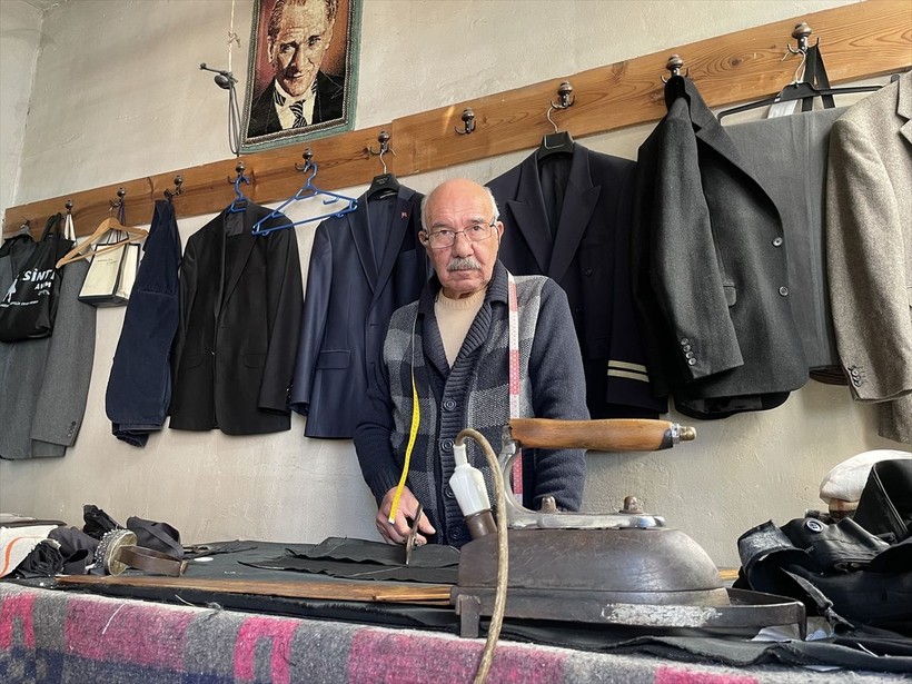 7 yaşında eline iğne aldı, 70 yıldır bırakmadı - Resim: 6