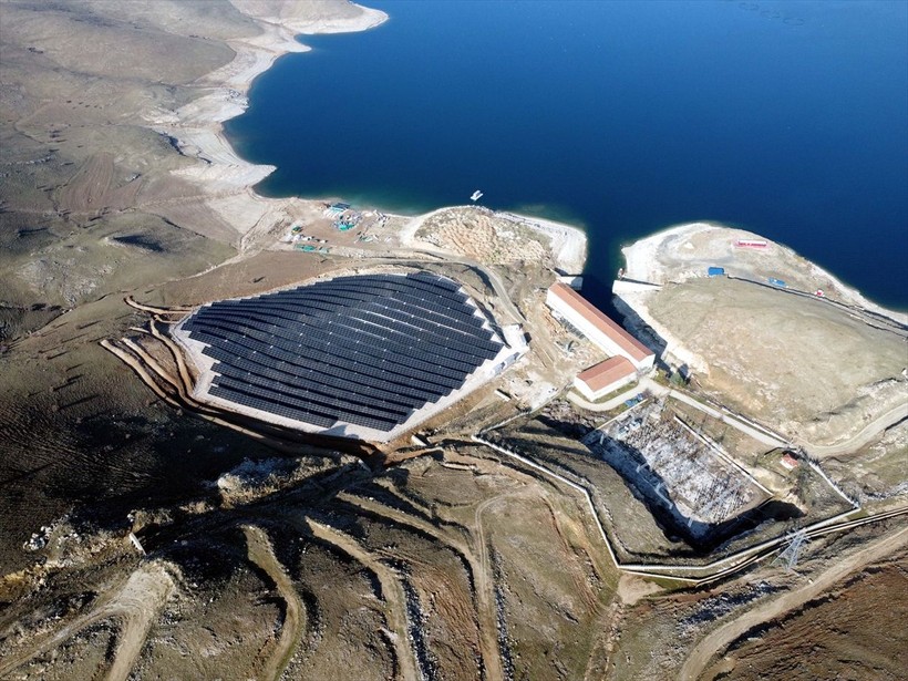 Elazığ'da çiftçilerin kullandığı elektriğin maliyeti güneş enerjisi santrali yatırımıyla düşecek - Resim: 7