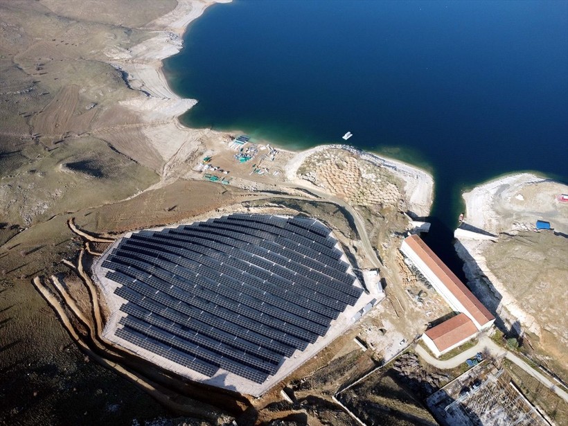Elazığ'da çiftçilerin kullandığı elektriğin maliyeti güneş enerjisi santrali yatırımıyla düşecek - Resim: 8