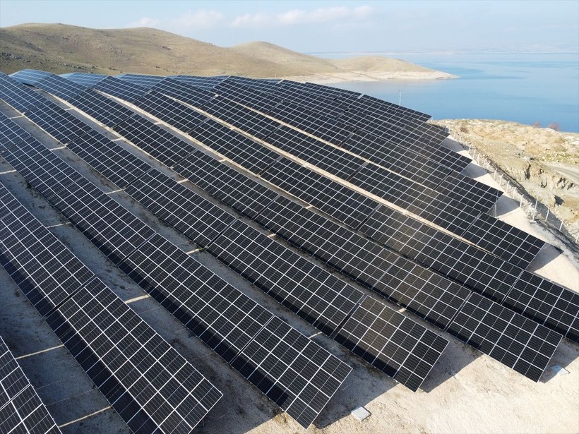 Elazığ'da çiftçilerin kullandığı elektriğin maliyeti güneş enerjisi santrali yatırımıyla düşecek - Resim: 12