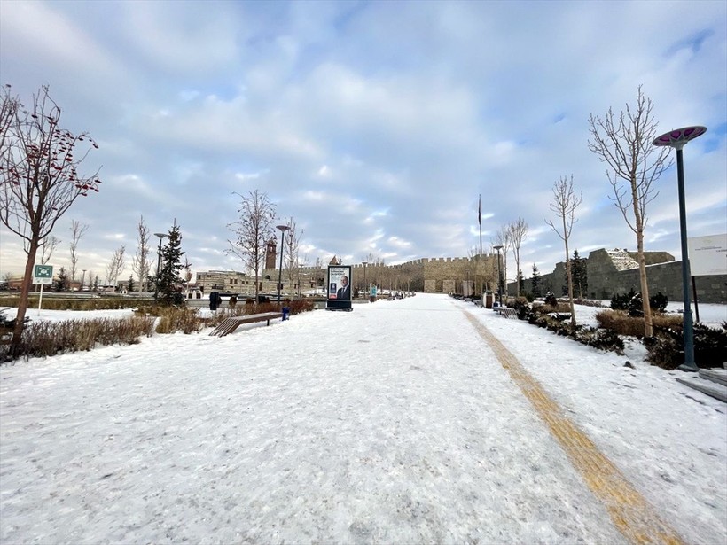 AKOM'dan gizli buzlanma uyarısı! İstanbul'a kar ne zaman yağacak? Özellikle 'öğle' saatlerine dikkat edin 🌨️❄️☃️| 12 OCAK HAVA DURUMU NASIL? - Resim: 6