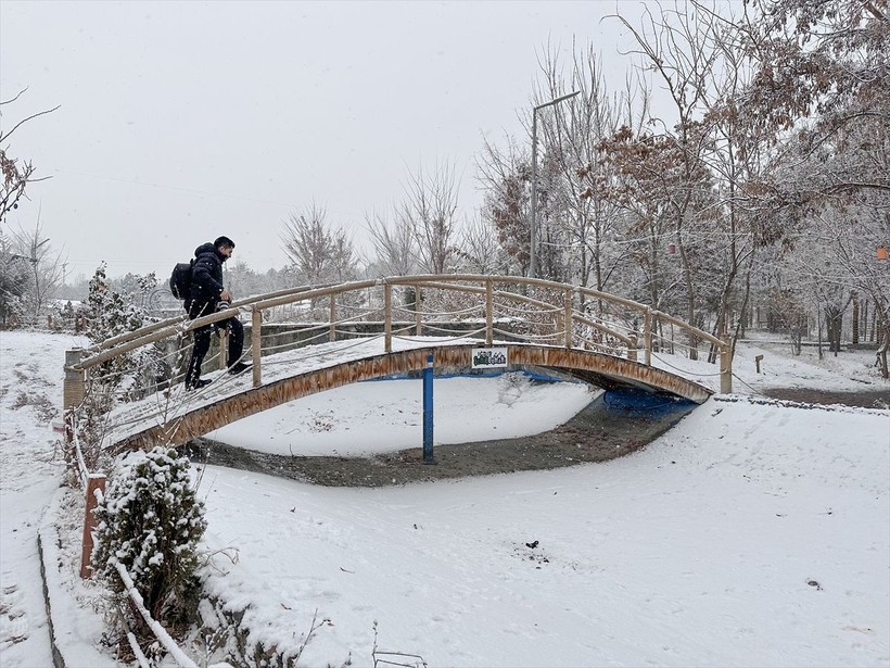 AKOM'dan gizli buzlanma uyarısı! İstanbul'a kar ne zaman yağacak? Özellikle 'öğle' saatlerine dikkat edin 🌨️❄️☃️| 12 OCAK HAVA DURUMU NASIL? - Resim: 7