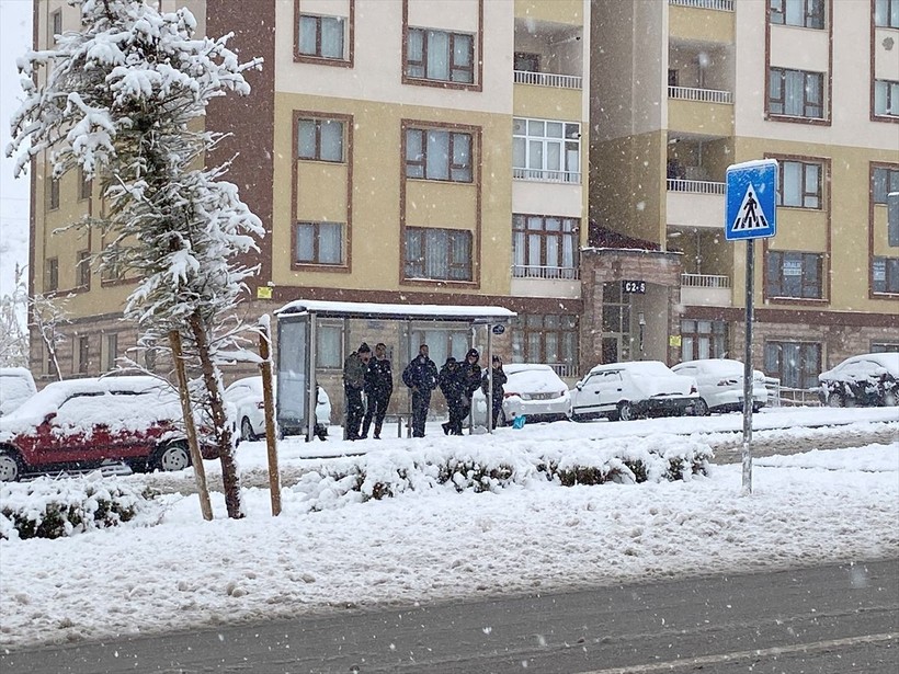 AKOM'dan gizli buzlanma uyarısı! İstanbul'a kar ne zaman yağacak? Özellikle 'öğle' saatlerine dikkat edin 🌨️❄️☃️| 12 OCAK HAVA DURUMU NASIL? - Resim: 29