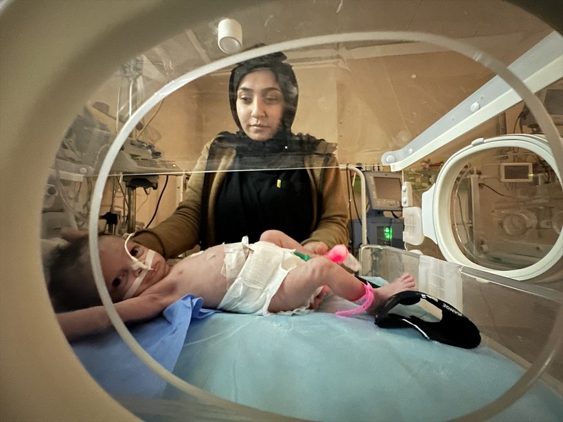 Gazze'deki prematüre bebeklerin canı tehlikede! Elektrik kesintileriyle karşı karşıya - Resim: 4