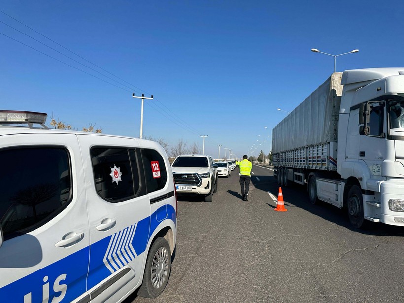 Diyarbakır'da sevgili vahşeti! Önce kız arkadaşının sonra kendi başına sıktı - Resim : 5