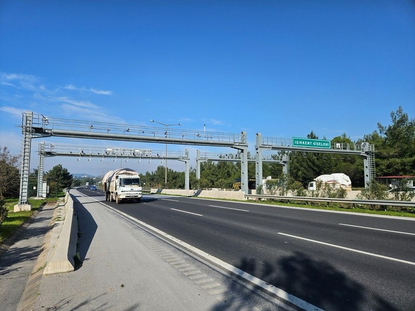 Otoyollarda bir devir kapanıyor! Trafiği azaltacak sitem 20 noktada uygulamaya geçirildi! - Resim: 1