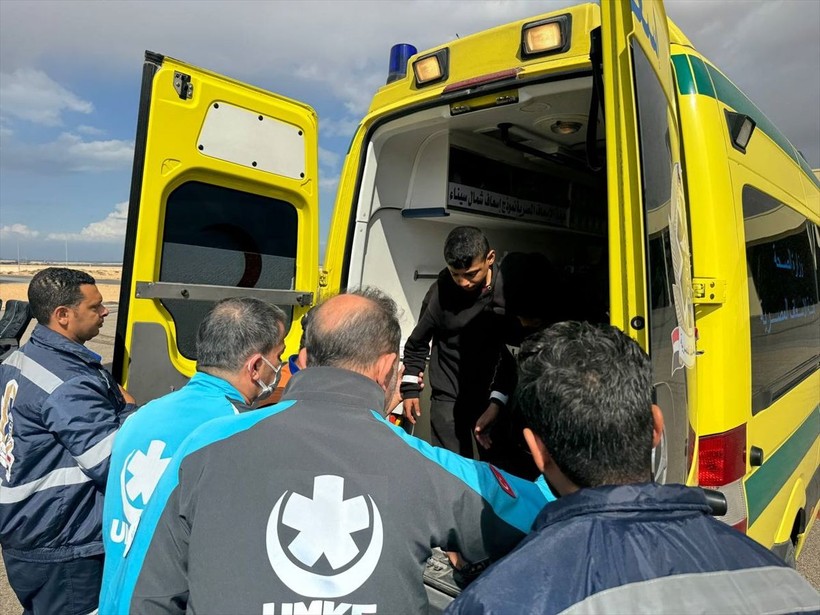 Gazzeli hastaları taşıyan uçak Ankara'ya hareket etti - Resim: 1