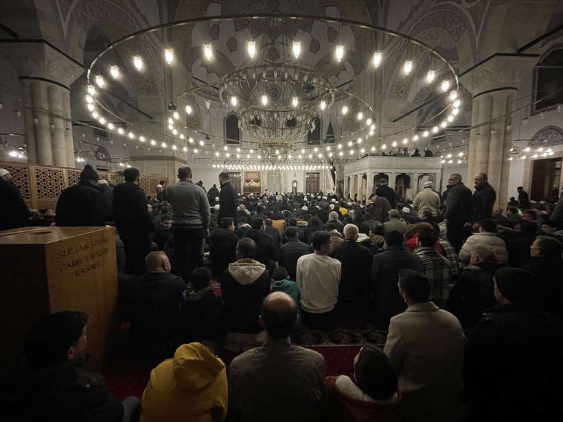 Türkiye'de ilk teravih namazı kılındı - Resim: 24