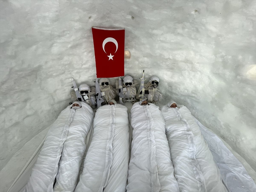 Komandoların Kars'ın karlı dağlarında zorlu eğitimi❄️⛷️🗻 - Resim: 87