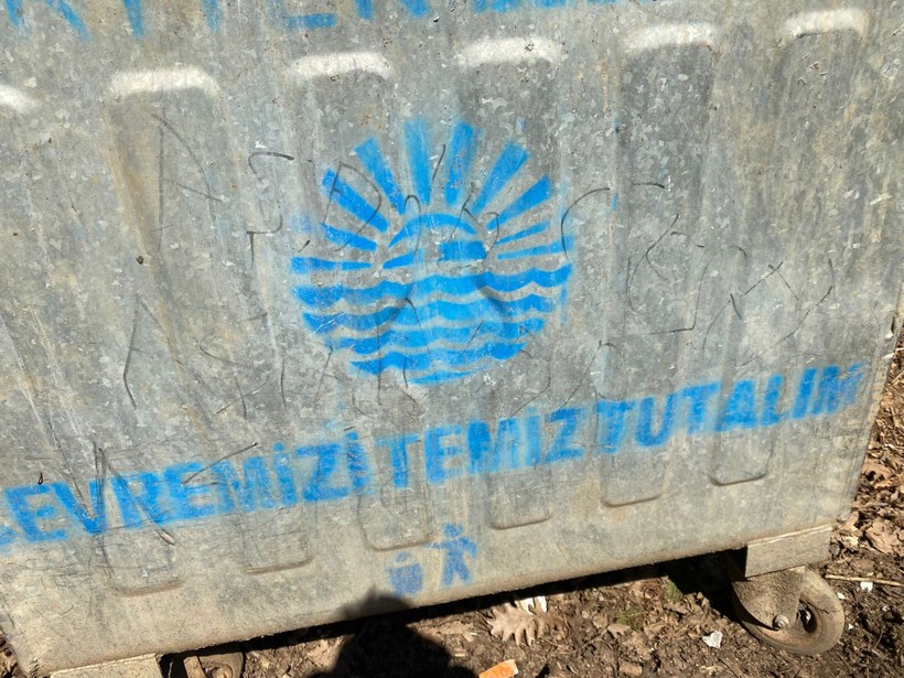 Sarıyer'de ormanda çöp konteynerine yazılan not cesede götürdü - Resim: 2