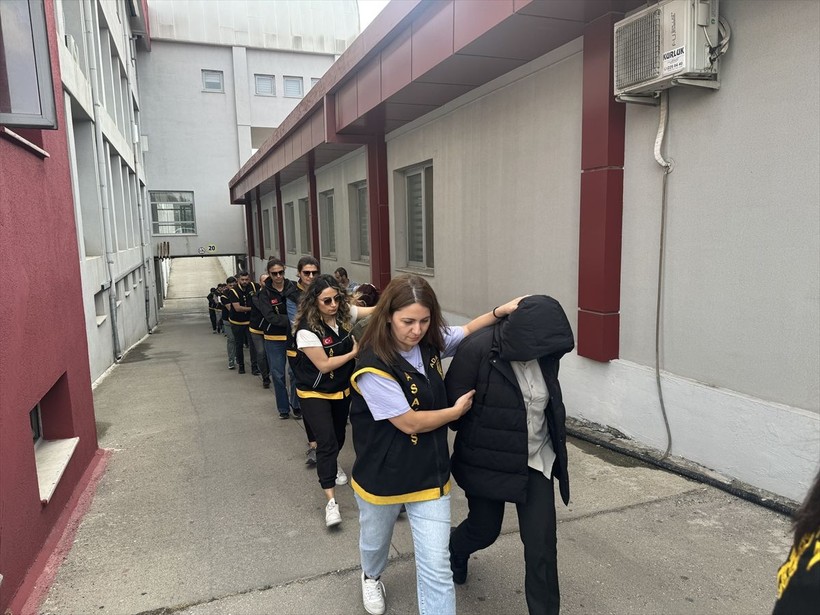 Sapkınlığın böylesi! Küçücük masum çocukların çıplak fotoğraflarıyla para kazandılar - Resim: 2