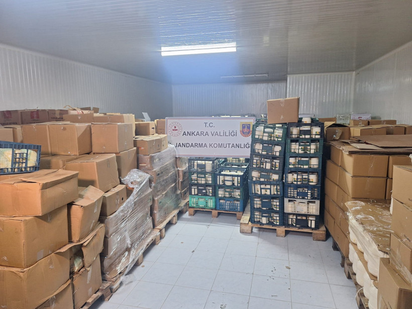 Ankara'da 300 ton 'sahte gıda maddesi' ele geçirildi - Resim : 6