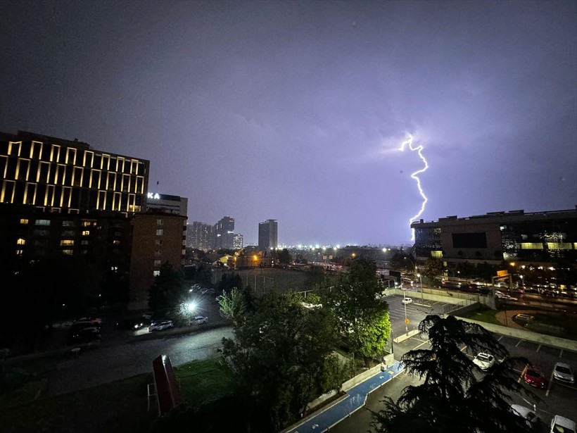 Ankara’da sağanak yağış hayatı olumsuz etkiledi - Resim: 2