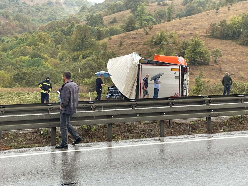 Samsun'da can pazarı! Zincirleme kazada çok sayıda ölü ve yaralı var - Resim: 1