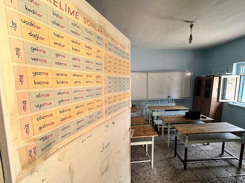 Narin'in okulunda sessizlik hakim: Sıralar boş kaldı - Resim : 2