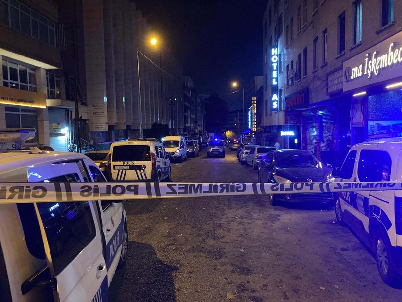 Pavyonda kanlı gece! Önce görüştüğü kadını öldürdü, sonra kendini vurdu - Resim: 9