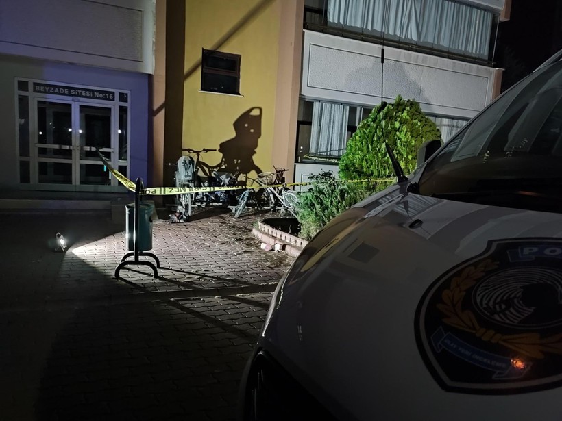 Kadın öğretmen boşanma aşamasındaki kocası tarafından 17 bıçak darbesiyle öldürüldü - Resim: 8