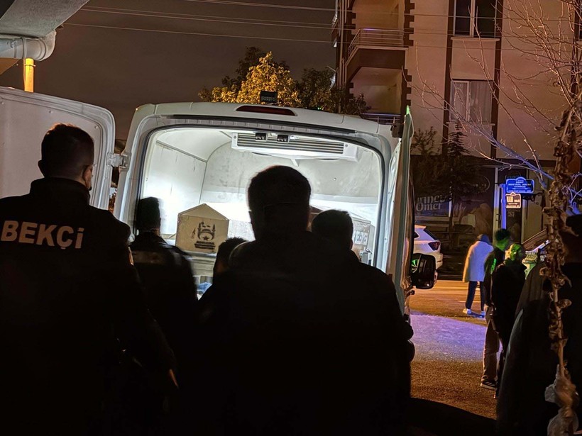 Ankara'da tüyler ürperten vahşet! 21 yaşındaki genç kızı yaşlı karşı komşusu katletti - Resim: 9