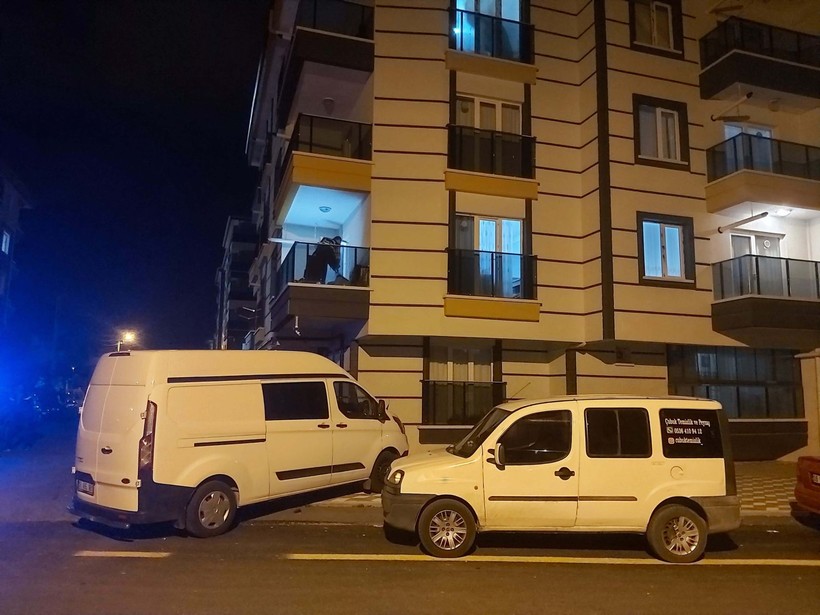 Ankara'da tüyler ürperten vahşet! 21 yaşındaki genç kızı yaşlı karşı komşusu katletti - Resim: 1
