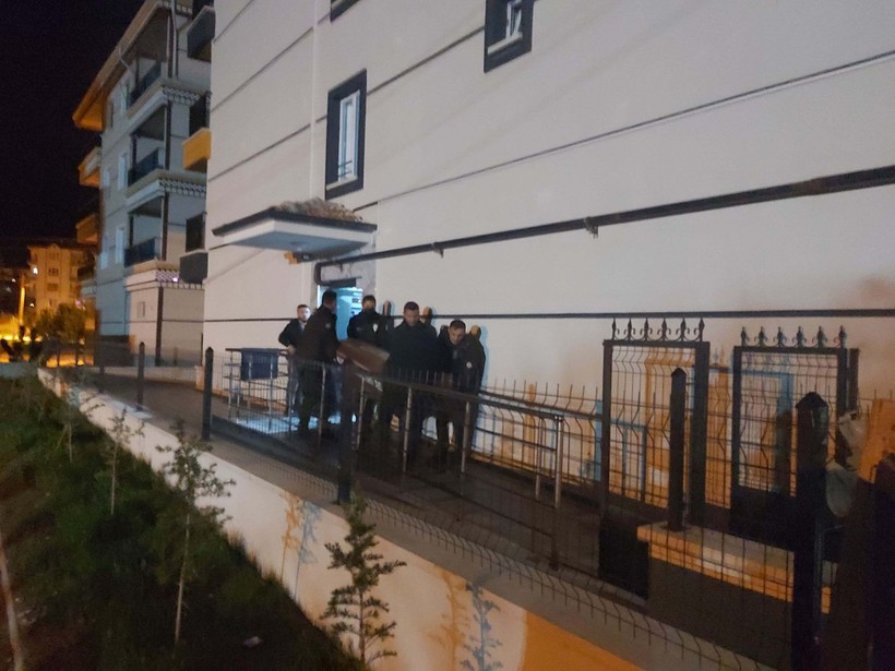 Ankara'da tüyler ürperten vahşet! 21 yaşındaki genç kızı yaşlı karşı komşusu katletti - Resim: 4