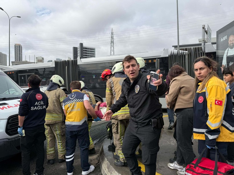 Metrobüs kazasında can verdi! Ebru Heper'in ölümünde boğazları düğümleyen detay - Resim: 4