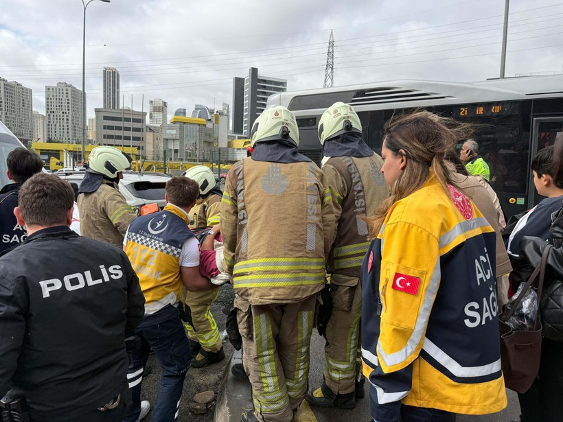 Metrobüs kazasında can verdi! Ebru Heper'in ölümünde boğazları düğümleyen detay - Resim: 3