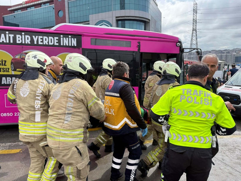 Metrobüs kazasında can verdi! Ebru Heper'in ölümünde boğazları düğümleyen detay - Resim: 2