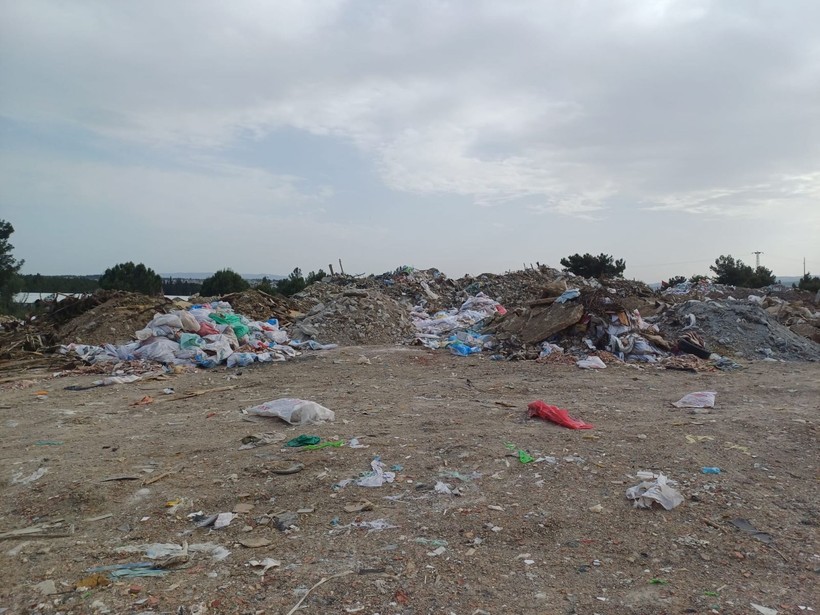 Açık alana atık döken belediyeye 1,8 milyon TL ceza - Resim: 1