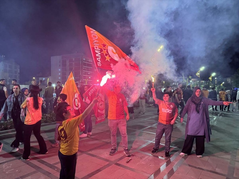 Ağrı'dan Tekirdağ'a şampiyonluk kutlaması! Yurdun dört bir yanında Galatasaraylı taraftardan kutlama - Resim: 21