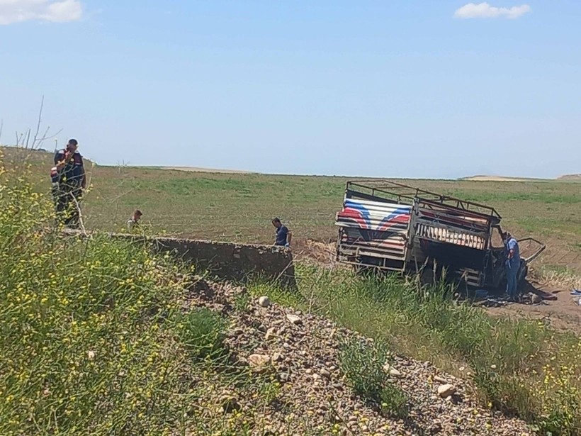 Diyarbakır'da baba-oğul kamyonette yanarak can verdi - Resim: 6