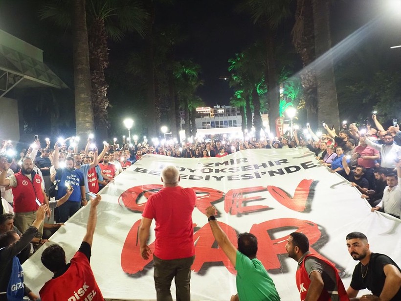 İzmir'de grev! 23 bin işçi meydanlara çıktı - Resim: 1
