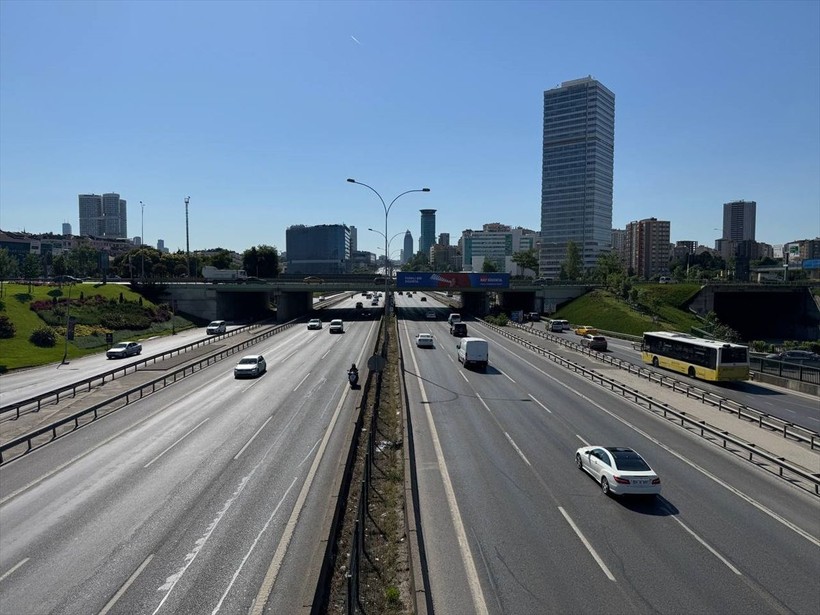 Arefe günü İstanbul'da yollar boş kaldı - Resim: 8