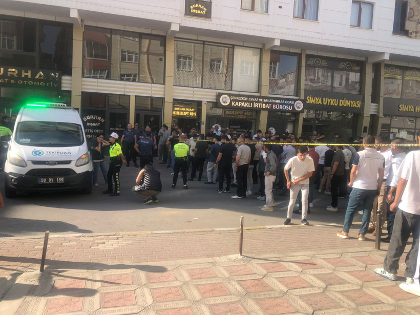 Tekirdağ'da kanlı hesaplaşma: İş insanı ofisinde başından vurularak öldürüldü - Resim : 2