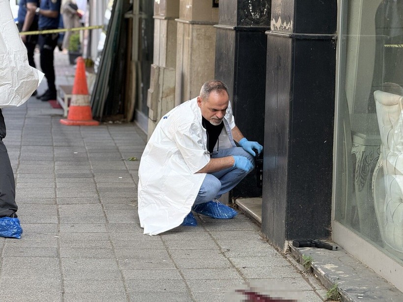 Güpegündüz başından vurulan adam hastanede hayatını kaybetti - Resim: 5