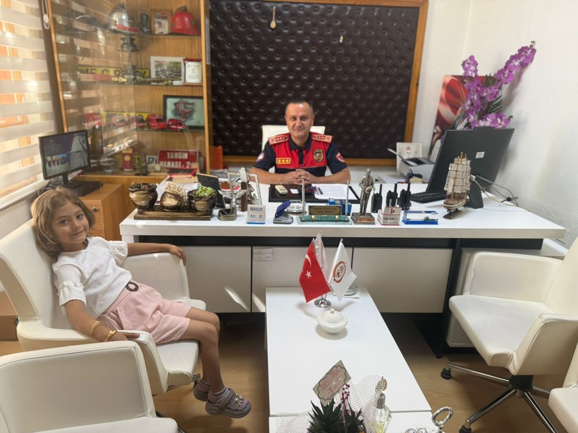 5 yaşındaki Aslı köyü yanmaktan kurtardı - Resim : 1