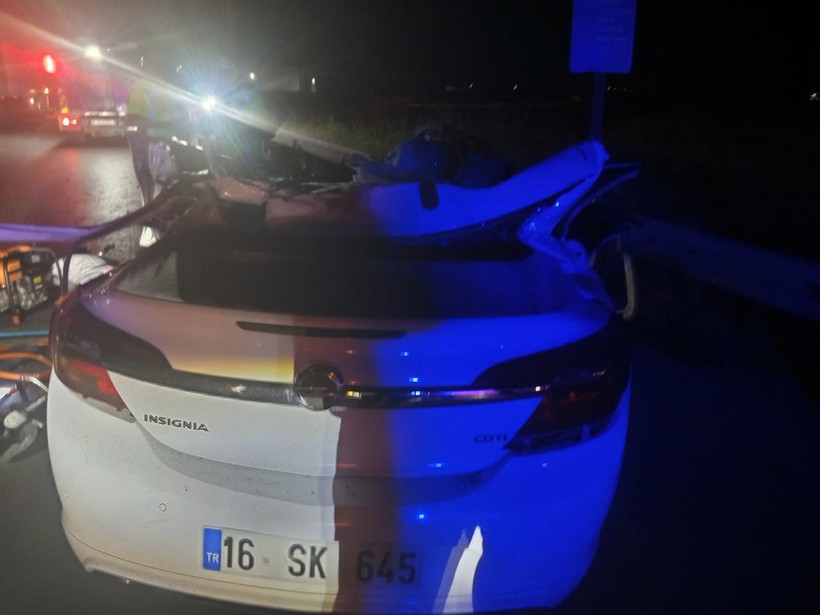 Bursa'da trafik kazasında aynı aileden 3 kişi öldü, 1 kişi yaralandı - Resim : 1
