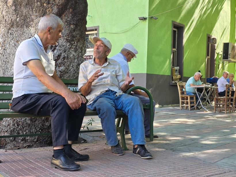 Adana'da hissedilen sıcaklık 52 derece! 220 binlik ilçeye 450 bin kişi geldi - Resim : 3