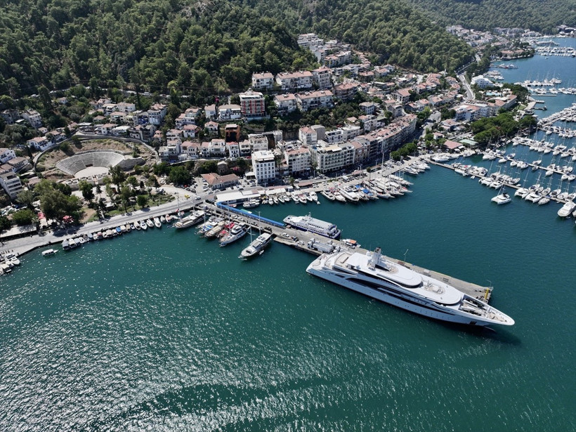 Cayman Adaları bayraklı 
