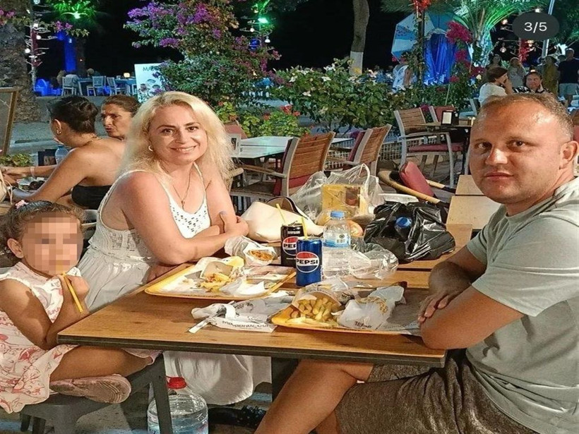 Kayınpederi ve eşi tarafından öldürülen Başak'ın cenazesini kadınlar taşıdı - Resim: 1