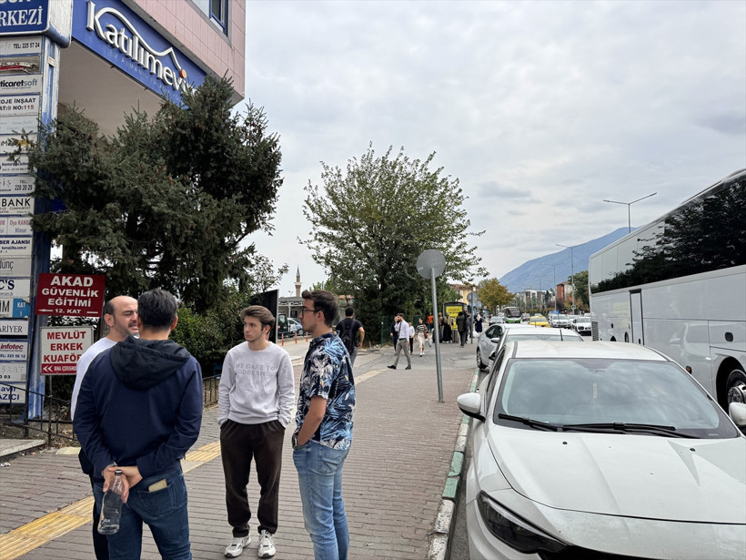 Kütahya’da korkutan deprem! İstanbul ve çevresinde panik yarattı - Resim : 1