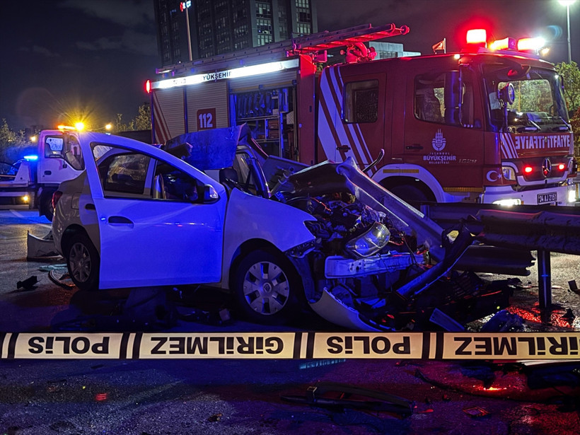 Demir bariyer can aldı: İstanbul’da feci kaza! - Resim : 1