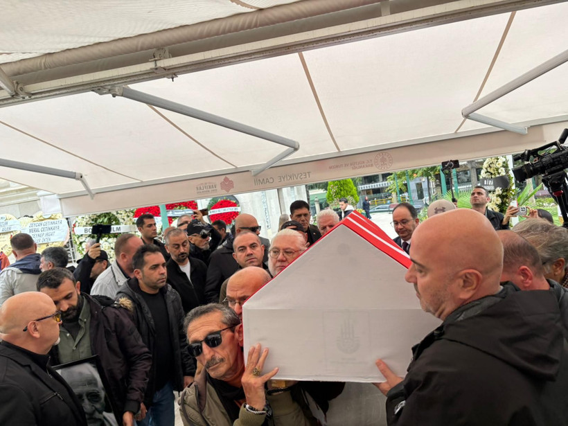 Oyuncu Arif Erkin Güzelbeyoğlu son yolculuğuna uğurlandı - Resim: 5